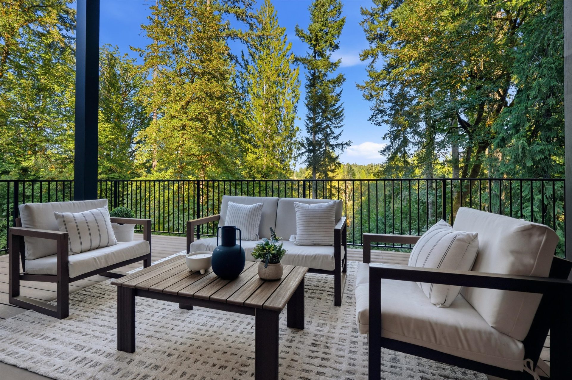 Deck · Territorial View